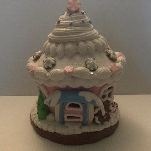 Lightup Holiday 6'' Decorative Candy House